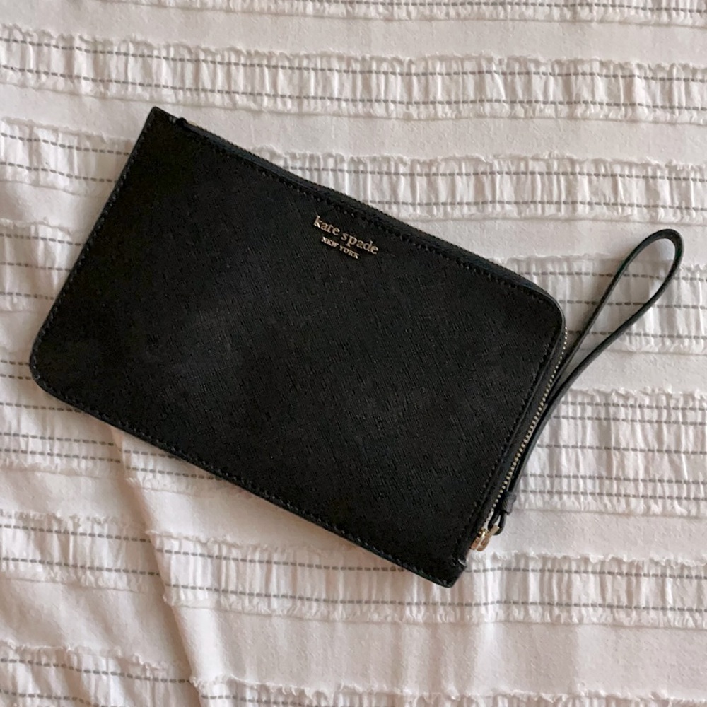 Black Kate Spade Wristlet
